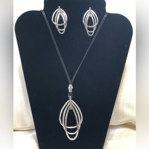 Chico’s Necklace and Earrings